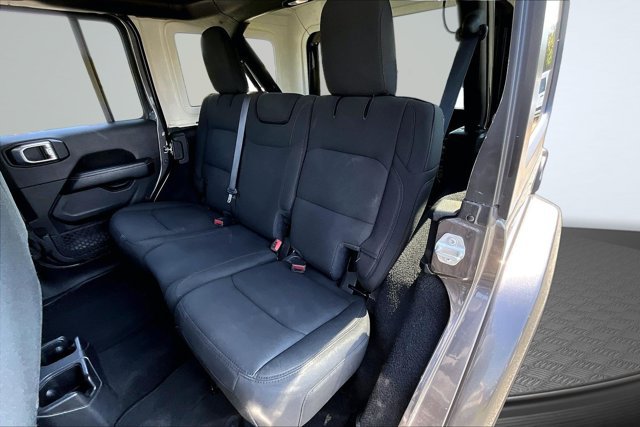 Used 2021 Jeep Wrangler Unlimited Sahara AWD/4WD image 22