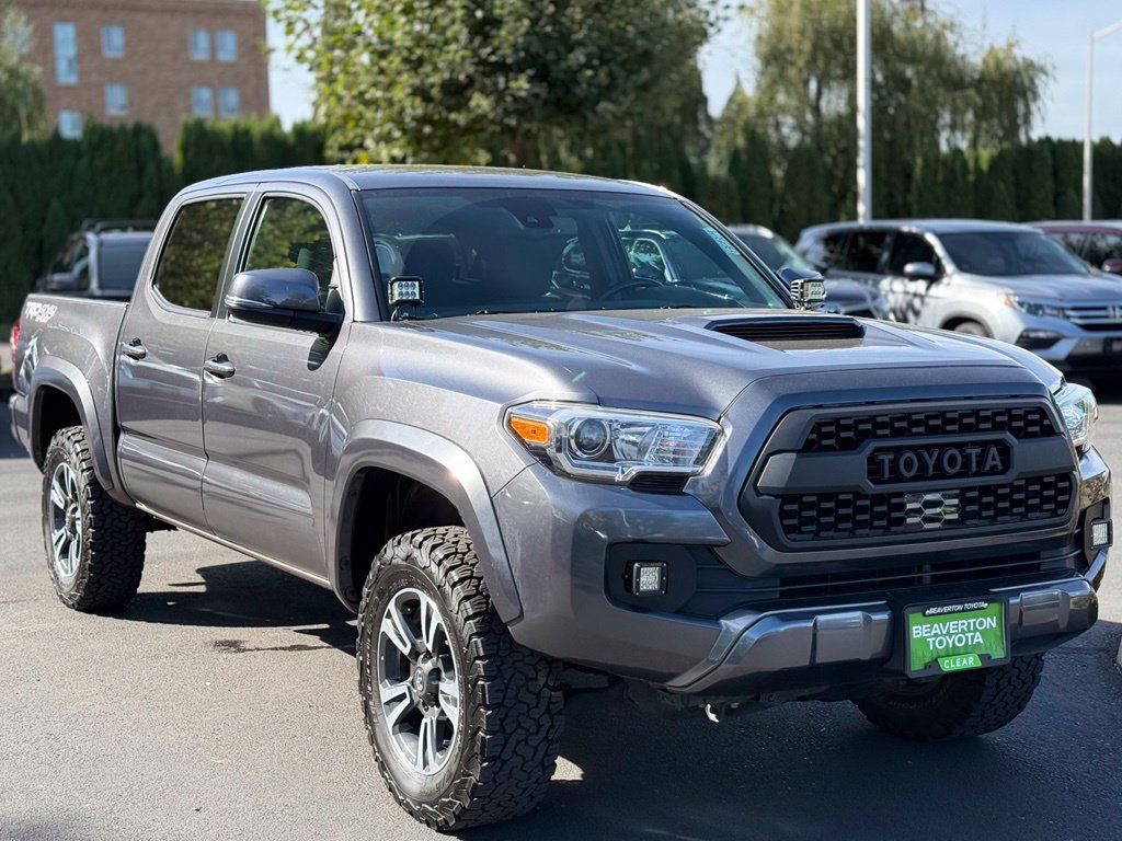 Used 2019 Toyota Tacoma TRD Sport AWD/4WD image 7