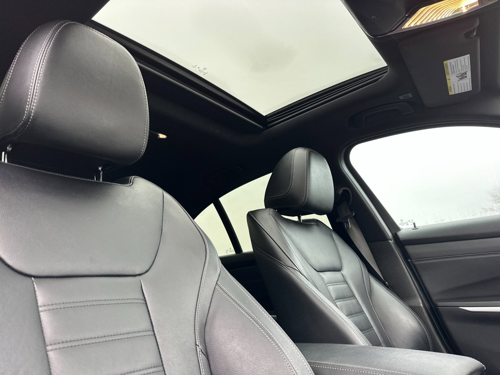 Used 2019 BMW 330i Sedan w/ Convenience Package image 16