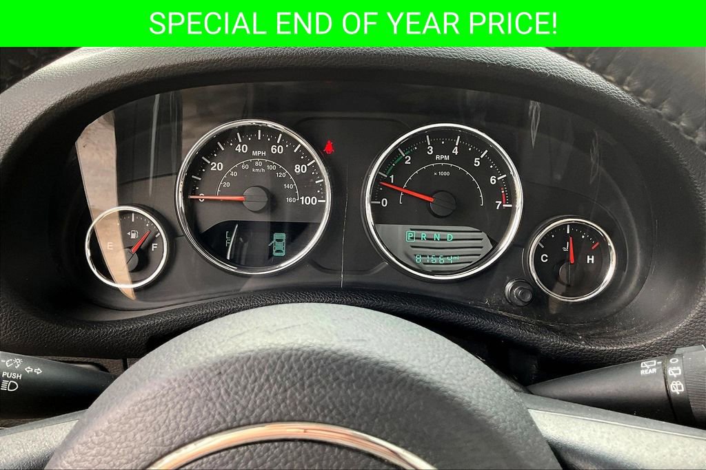 Used 2016 Jeep Wrangler Unlimited Rubicon w/ Connectivity Group image 13