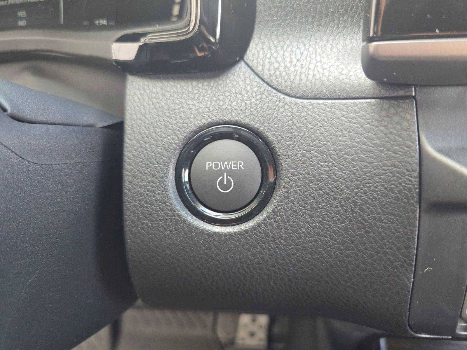 Used 2026 Toyota Camry SE w/ Convenience Package FWD image 25