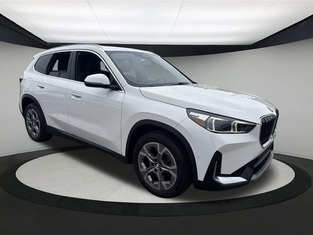 Used 2023 BMW X1 xDrive28i image 4