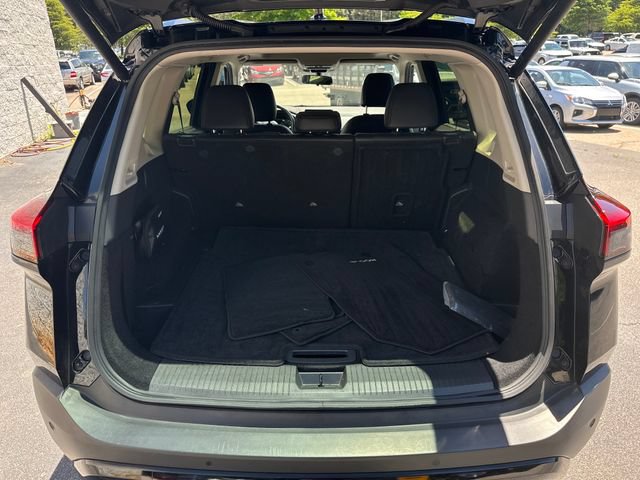 Used 2023 Nissan Rogue SV w/ SV Premium B Package FWD image 28