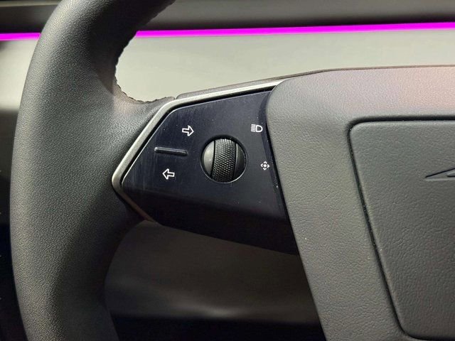 Used 2024 Tesla Cybertruck AWD Crew Cab image 15