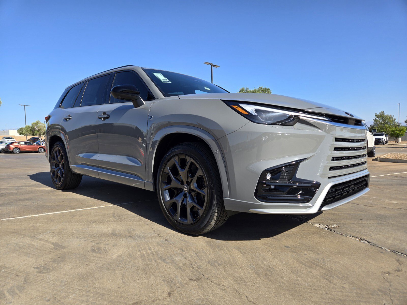 New 2026 Lexus TX 500h AWD image 2