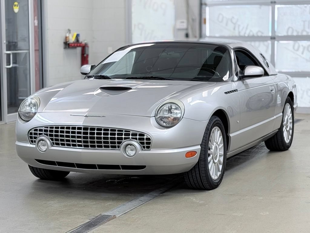 Used 2004 Ford Thunderbird RWD image 3