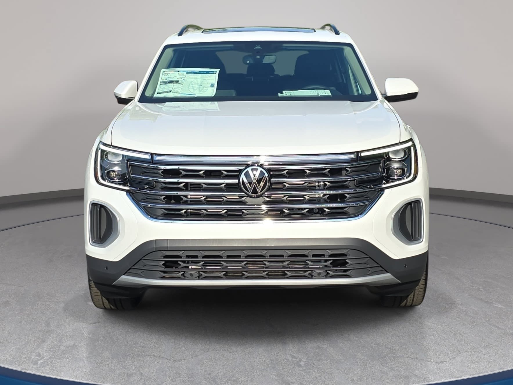 New 2026 Volkswagen Atlas SE FWD image 2