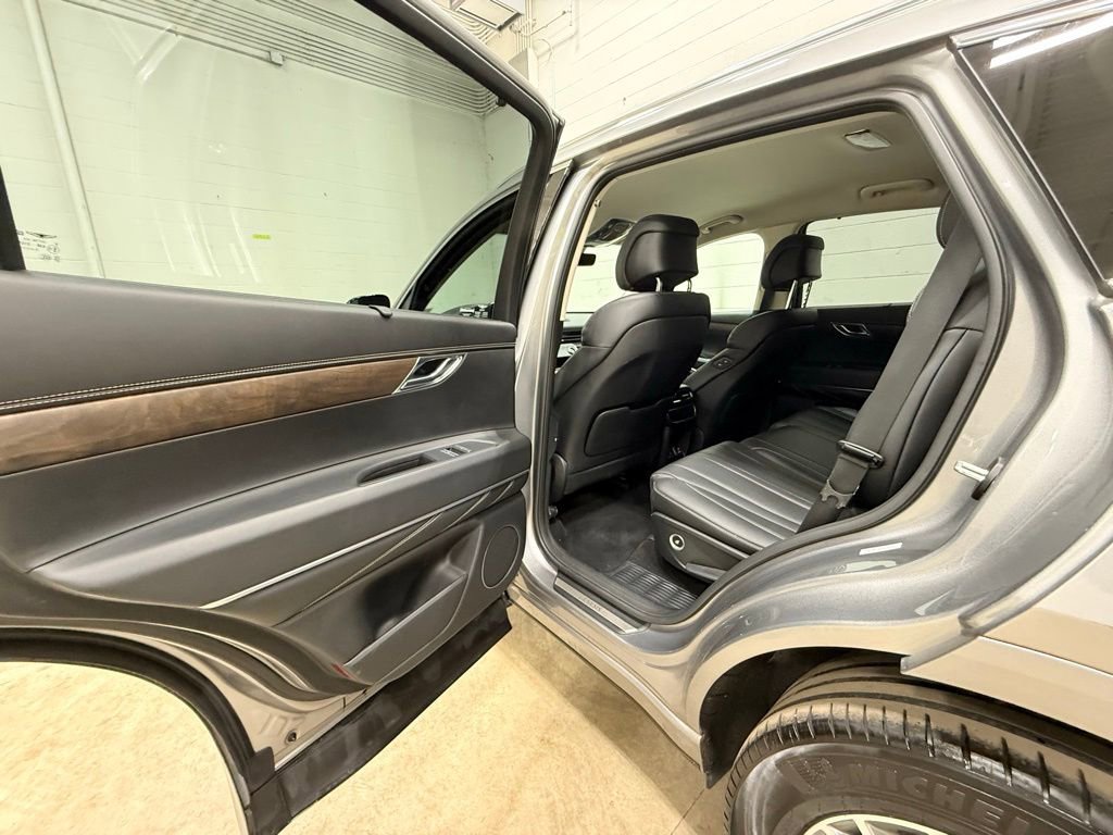 Used 2024 Genesis GV80 2.5T image 29