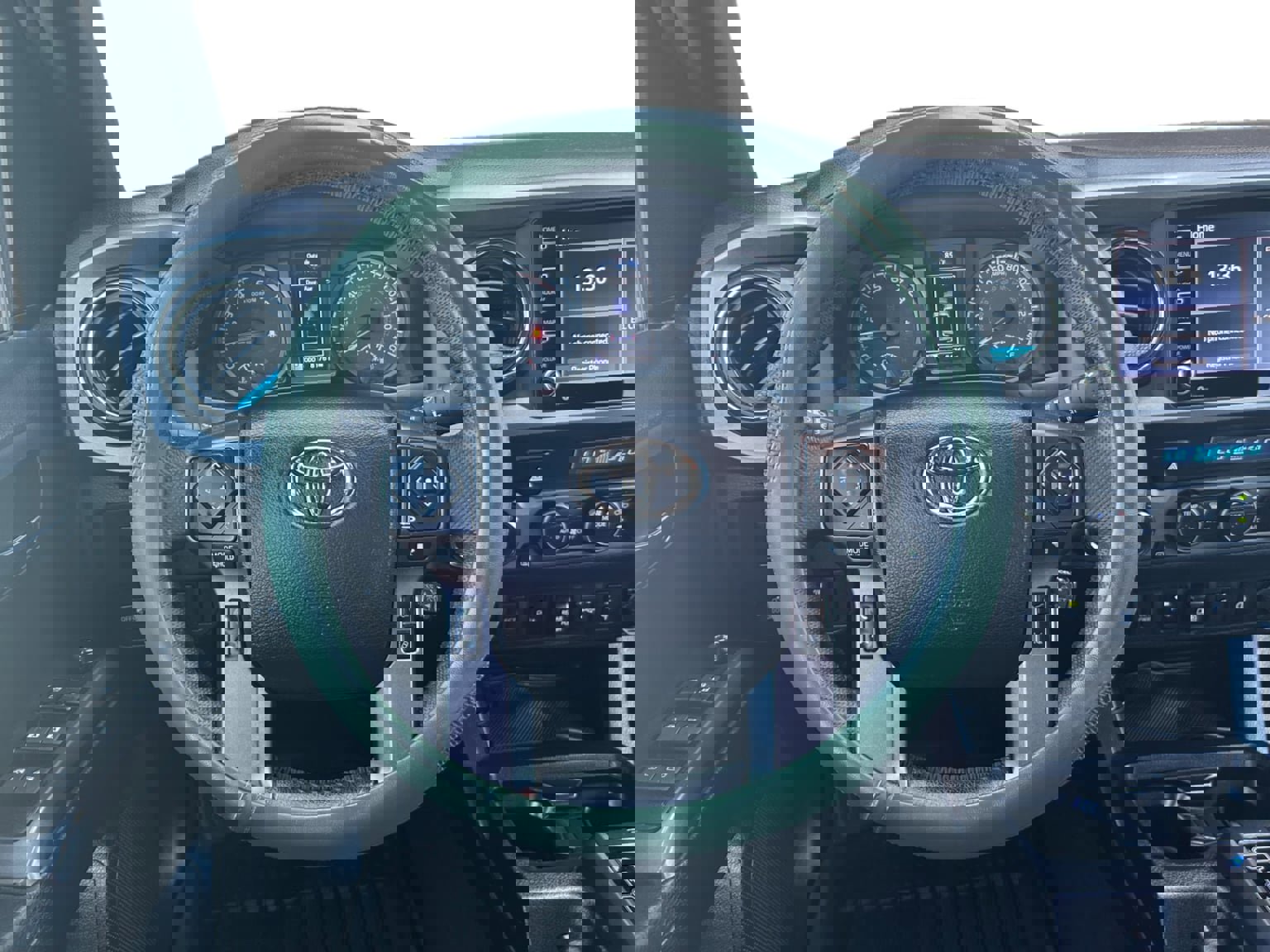 Used 2021 Toyota Tacoma TRD Off-Road w/ Technology Package image 13