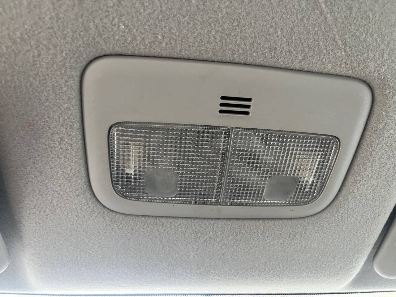 Used 2013 Toyota Corolla LE FWD image 33