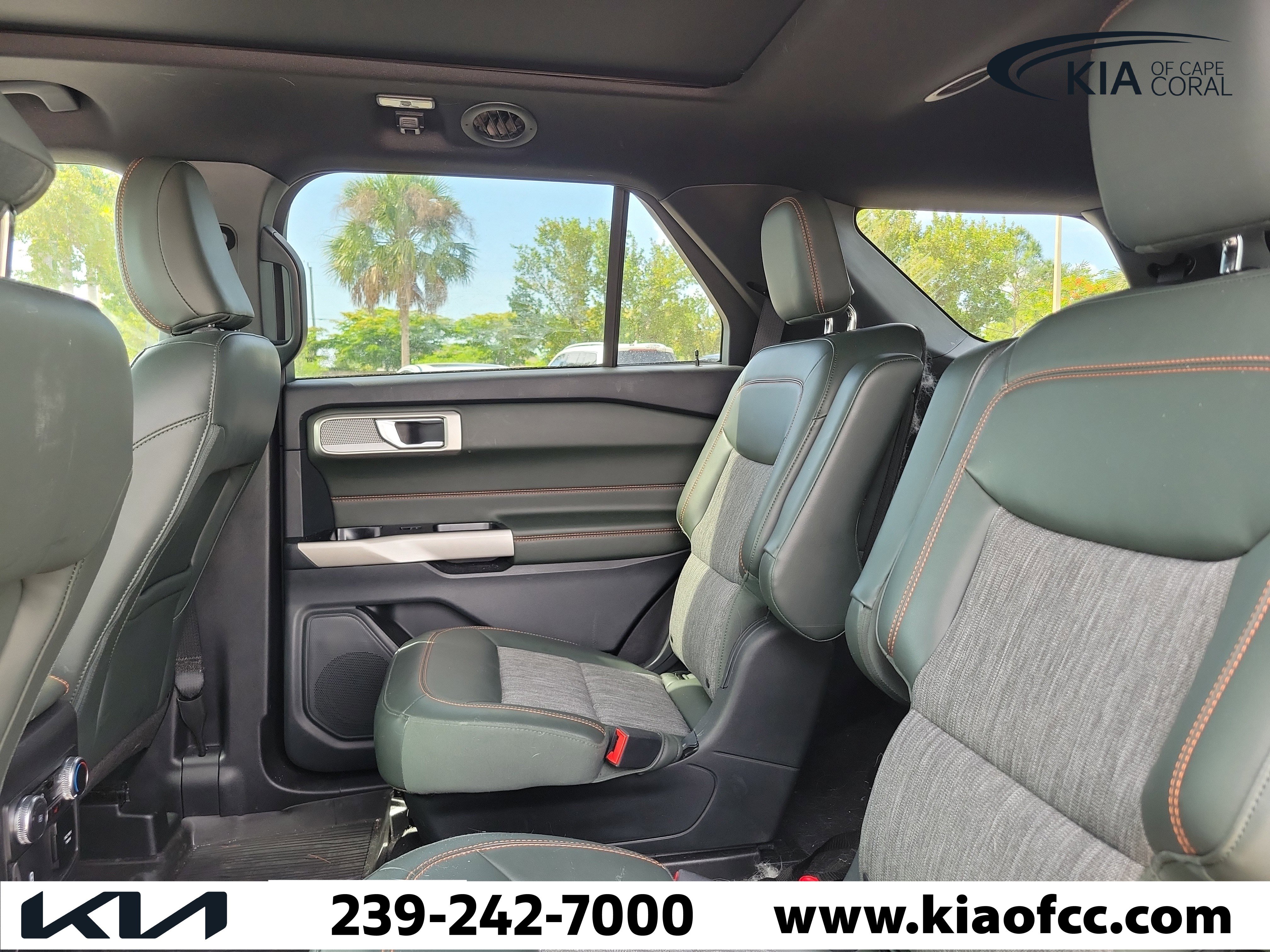 Used 2022 Ford Explorer Timberline w/ Timberline Technology Package AWD/4WD image 13