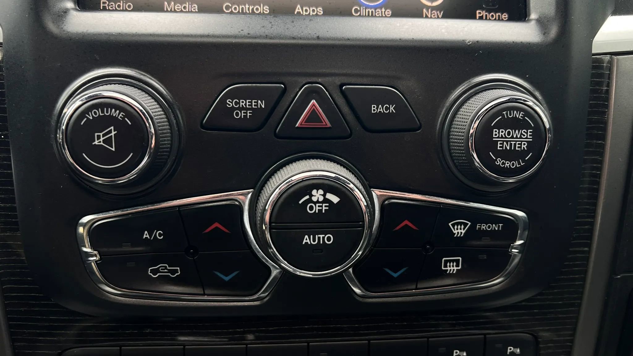 Used 2016 RAM 1500 Limited AWD/4WD image 37