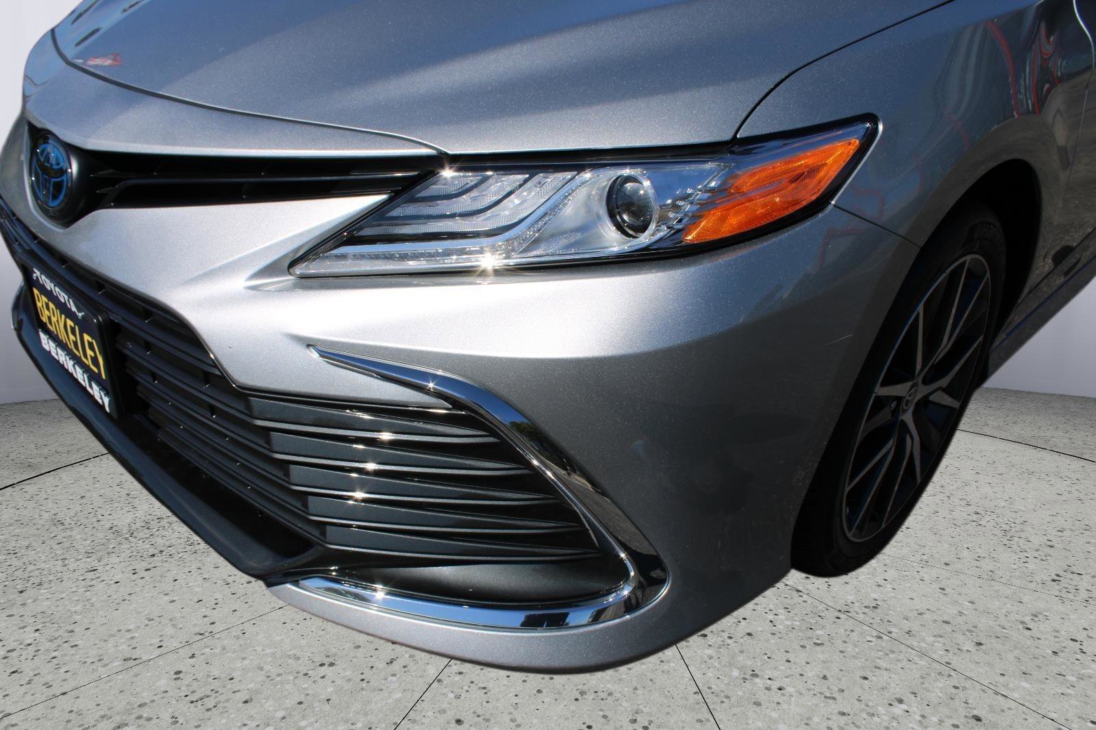 Used 2023 Toyota Camry XLE image 10