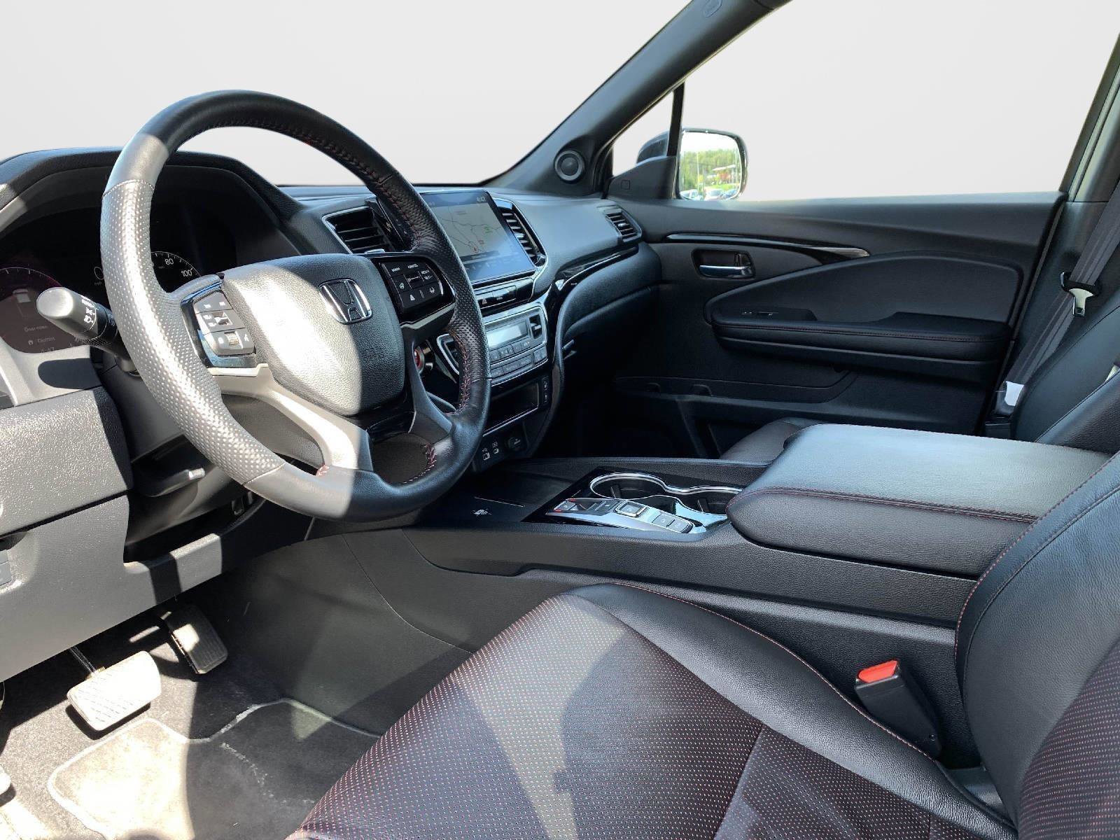 Certified 2024 Honda Ridgeline Black Edition image 35