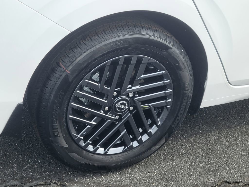 New 2026 Nissan Sentra SV w/ Floor Mat Package FWD image 7