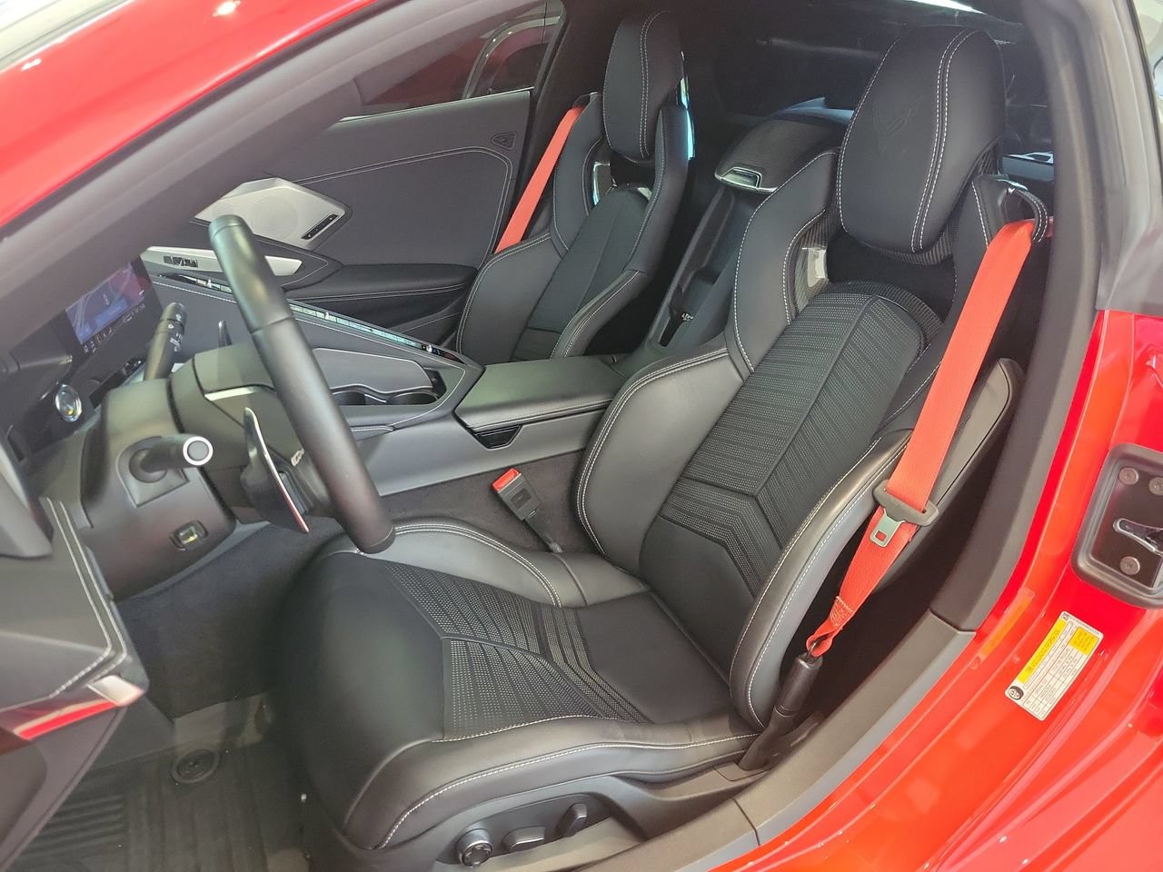Used 2022 Chevrolet Corvette Stingray Preferred Cpe w/ Z51 Performance Package RWD image 11