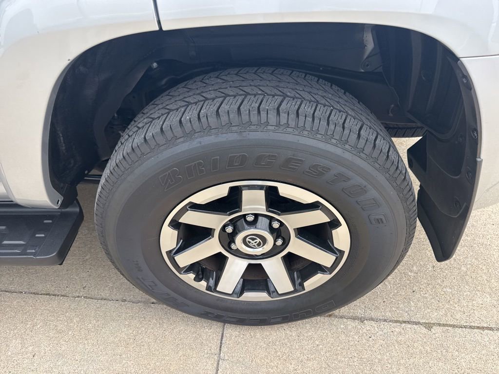 Used 2024 Toyota 4Runner TRD Off-Road image 9