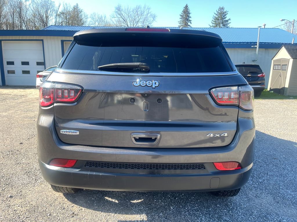 Used 2024 Jeep Compass Latitude AWD/4WD image 7