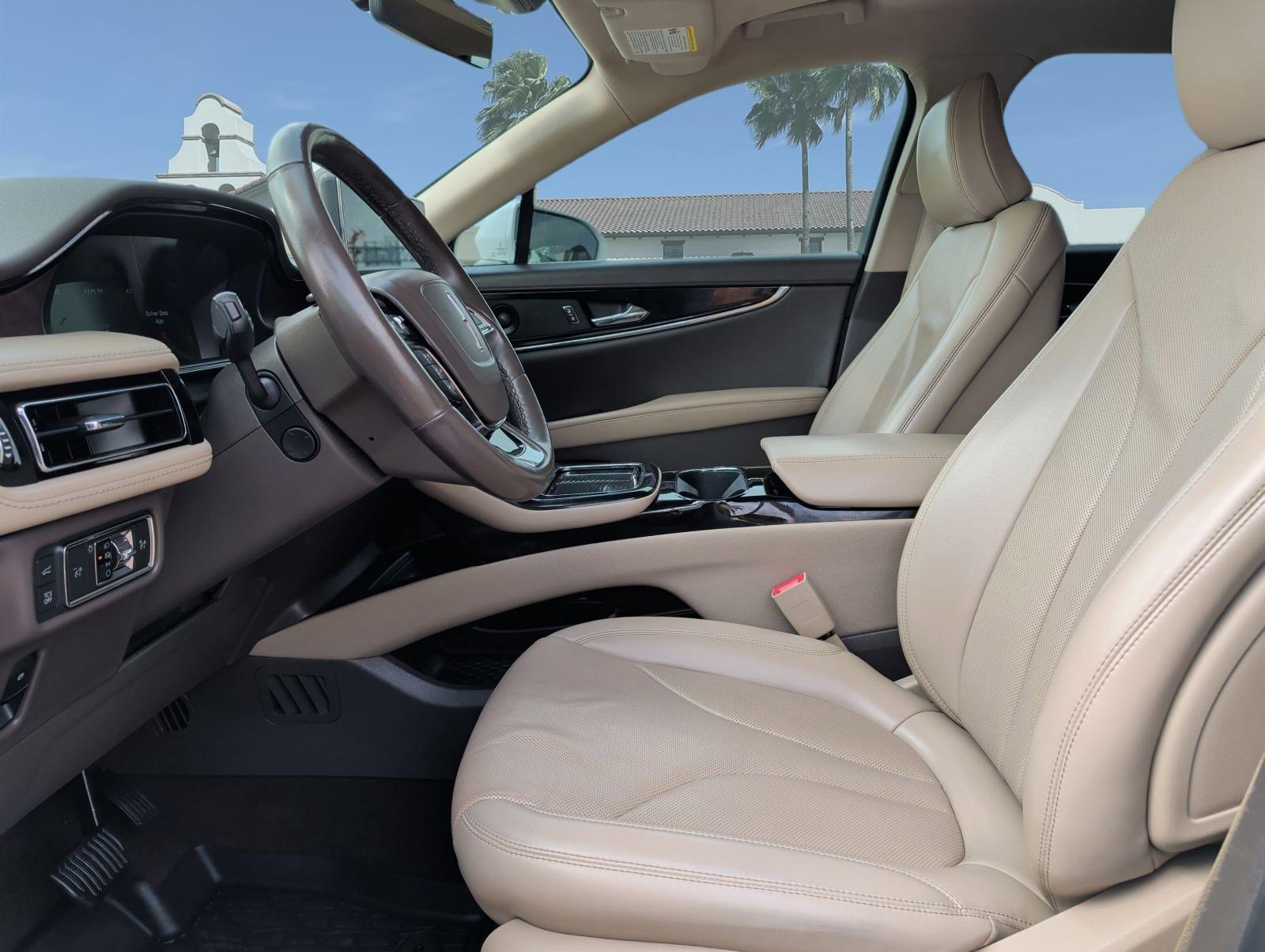 Used 2022 Lincoln Nautilus Reserve w/ Equipment Group 201A image 11