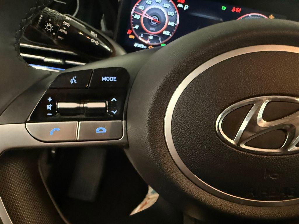 Certified 2023 Hyundai Elantra Limited w/ Cargo Package FWD image 31