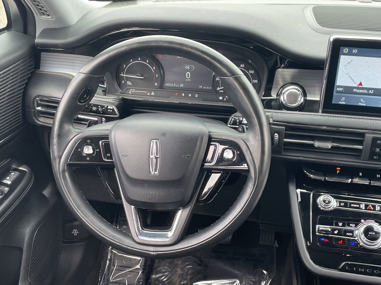 Used 2022 Lincoln Corsair AWD w/ Premium Package image 16