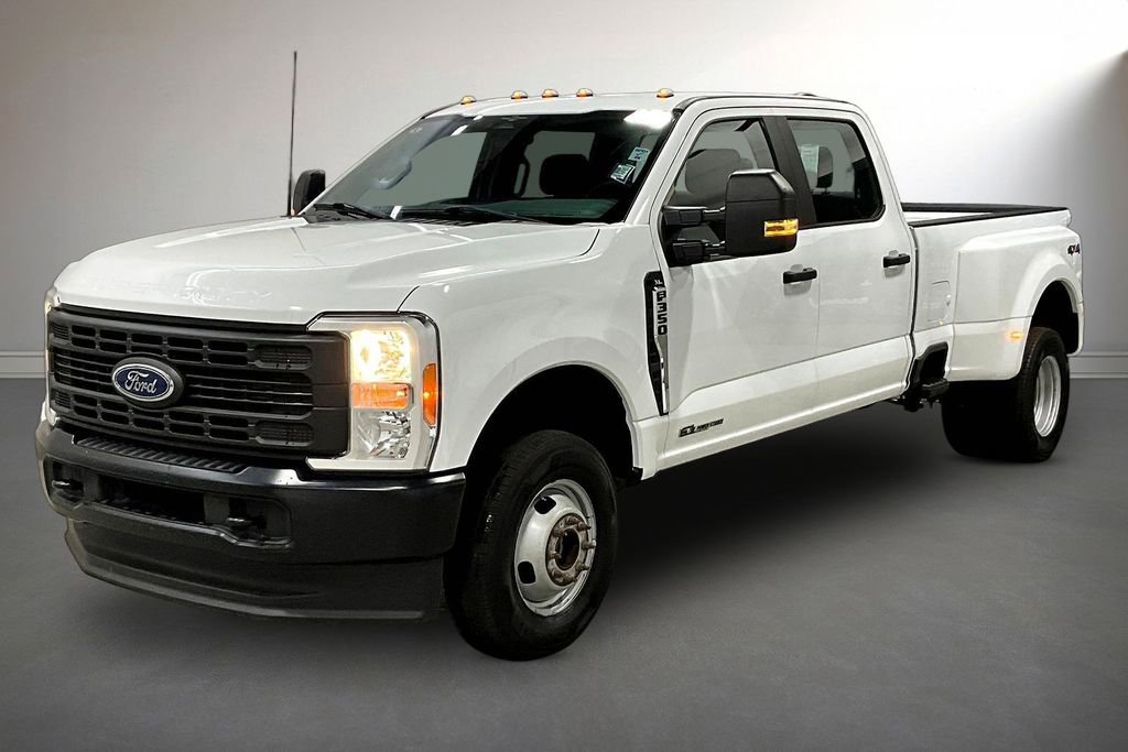 Used 2023 Ford F350 XL image 3