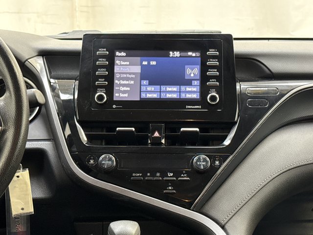 Used 2022 Toyota Camry LE FWD image 23