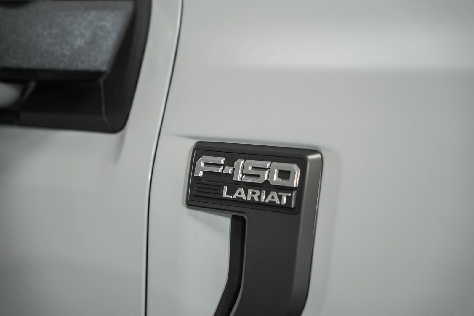 Certified 2023 Ford F150 Lariat w/ Equipment Group 502A High image 17