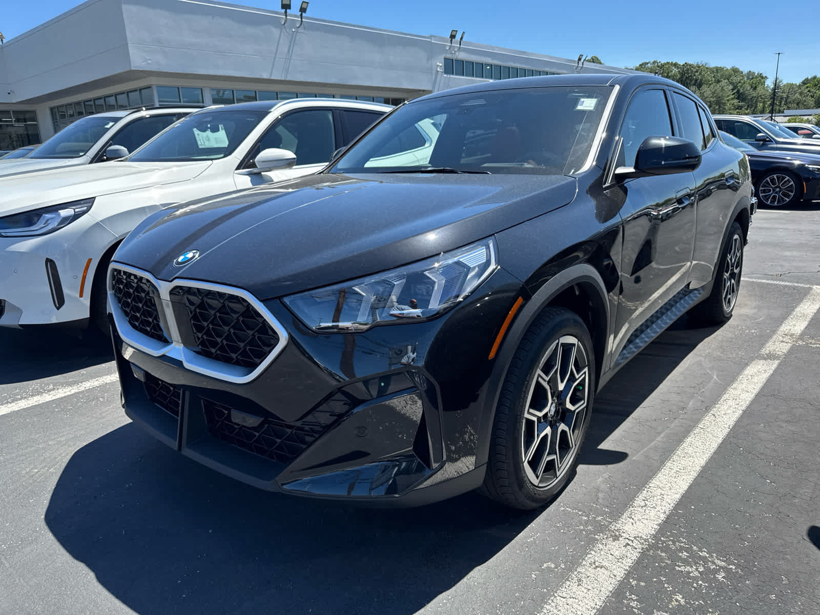 Used 2025 BMW X2 xDrive28i AWD/4WD image 6