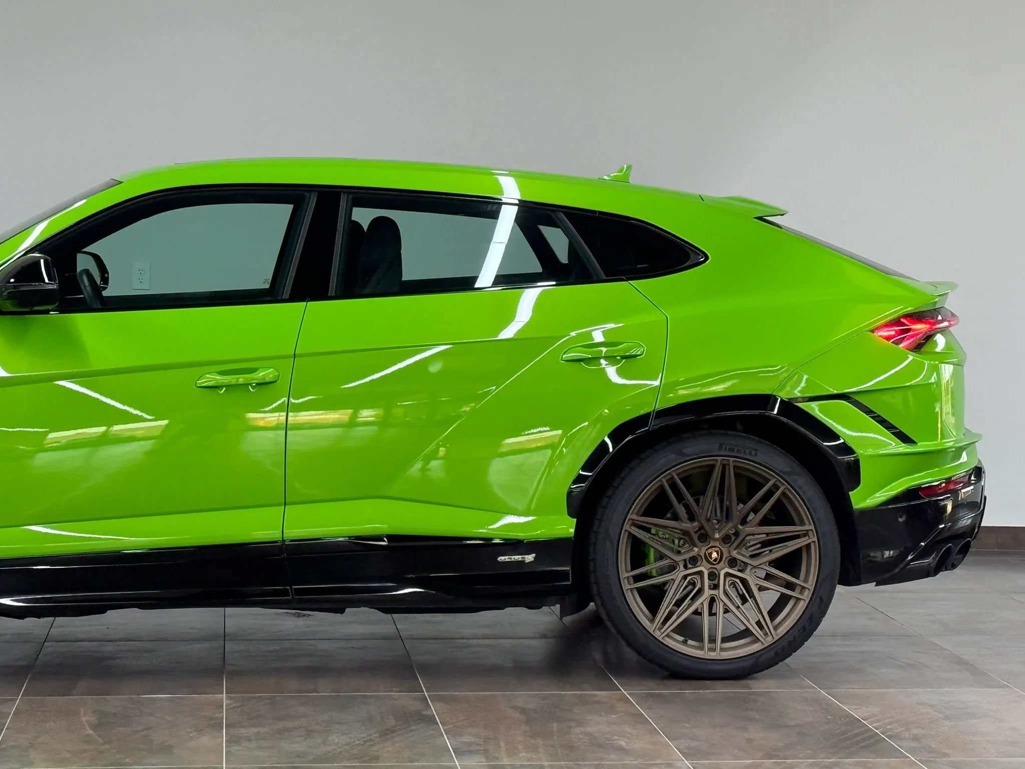 Used 2023 Lamborghini Urus S AWD/4WD image 5