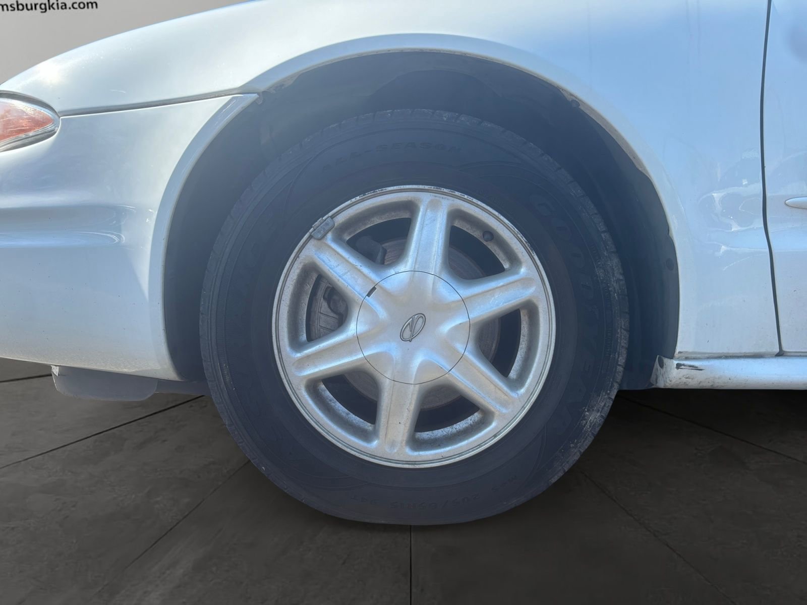 Used 2004 Oldsmobile Alero GL image 14