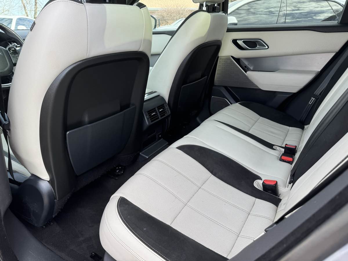 Used 2020 Land Rover Range Rover Velar R-Dynamic S image 42