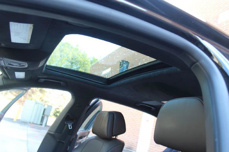 Used 2013 BMW 750Li xDrive AWD/4WD image 24