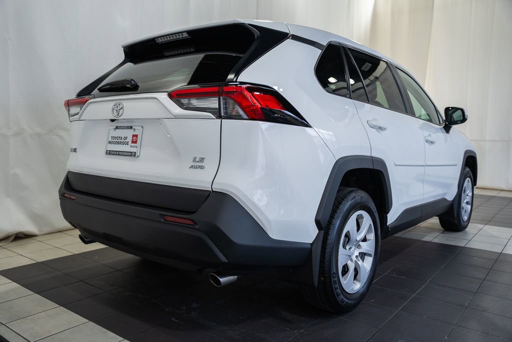 Used 2024 Toyota RAV4 LE image 4