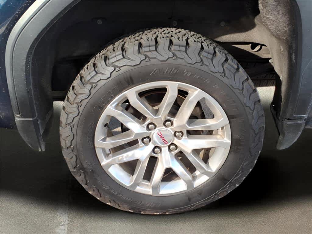 Used 2019 GMC Sierra 1500 SLT AWD/4WD image 2