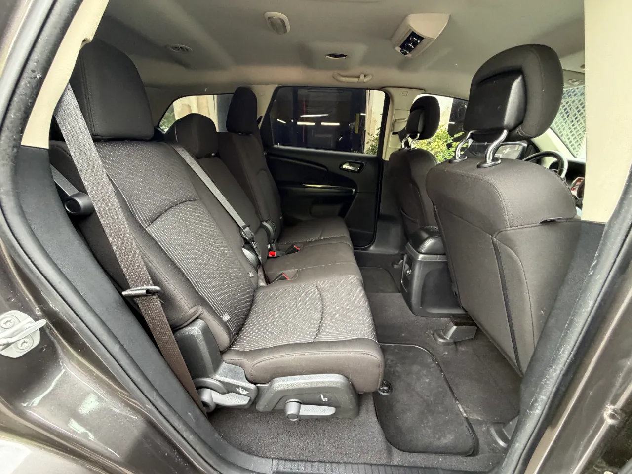 Used 2019 Dodge Journey SE w/ Connectivity Group FWD image 28
