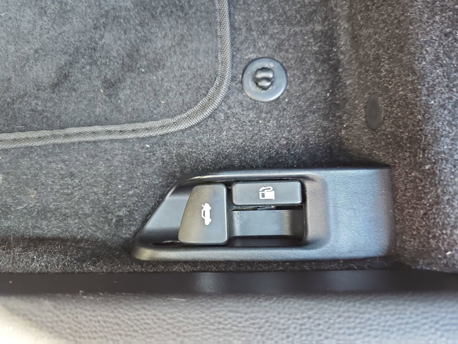 Used 2022 Toyota Corolla SE FWD image 31