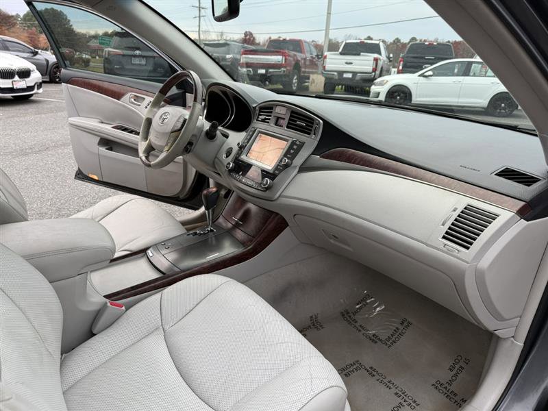 Used 2011 Toyota Avalon Limited FWD image 12