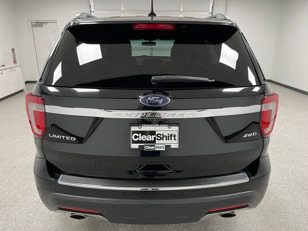 Used 2018 Ford Explorer Limited AWD/4WD image 9