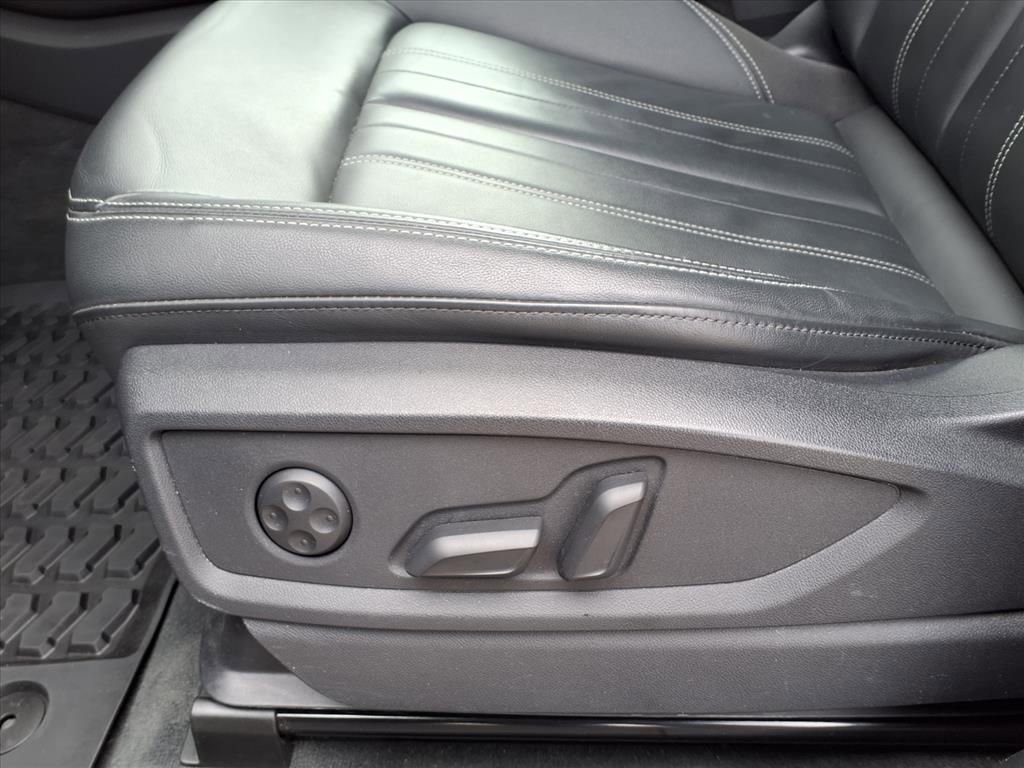 Used 2023 Audi Q5 2.0T Premium Plus w/ Premium Plus Package image 13