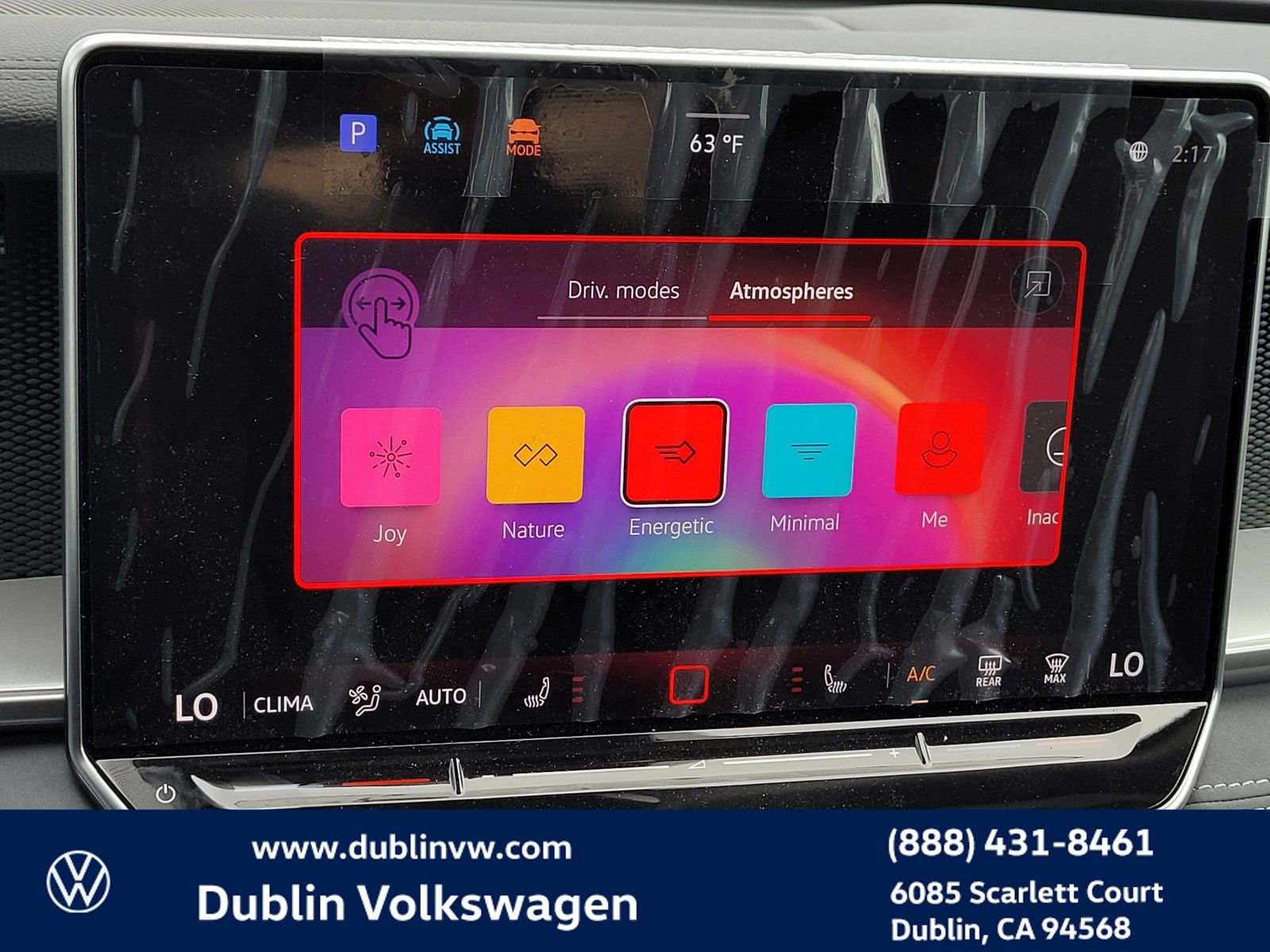 New 2026 Volkswagen Tiguan SE image 16