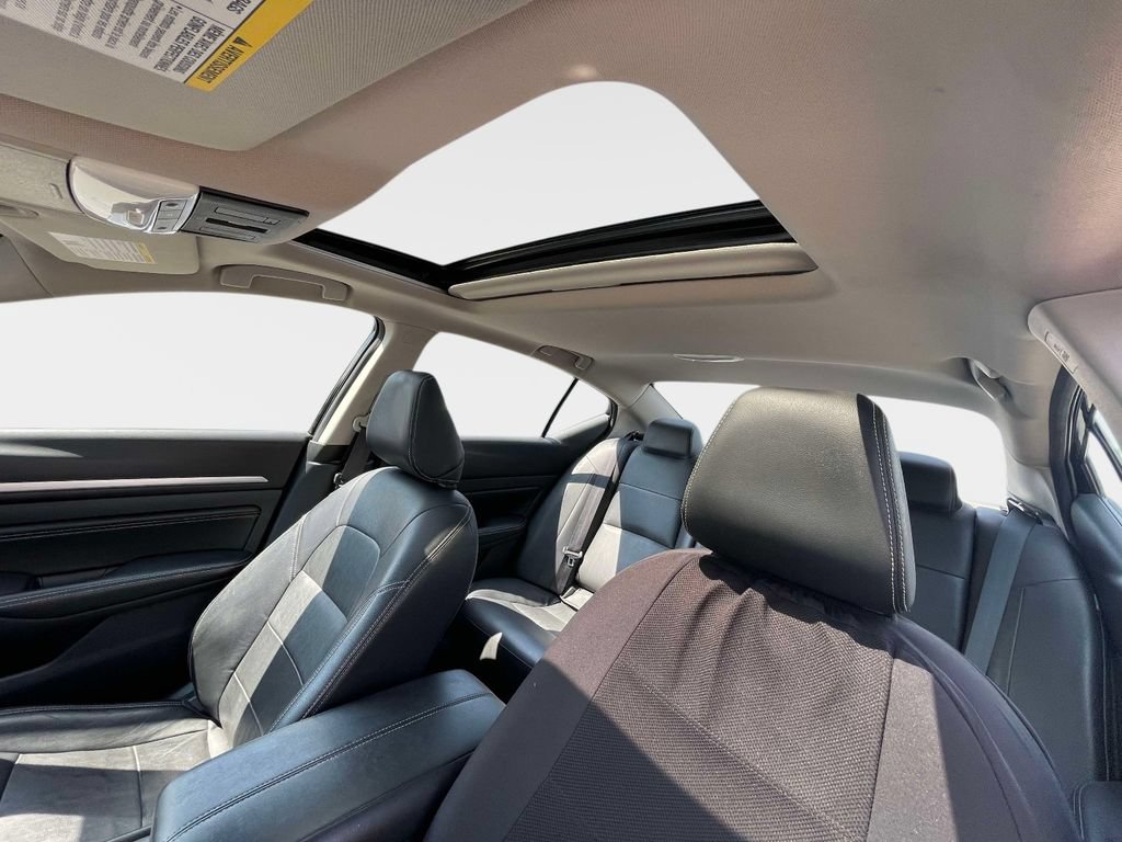 Used 2019 Nissan Altima 2.5 Platinum AWD/4WD image 16