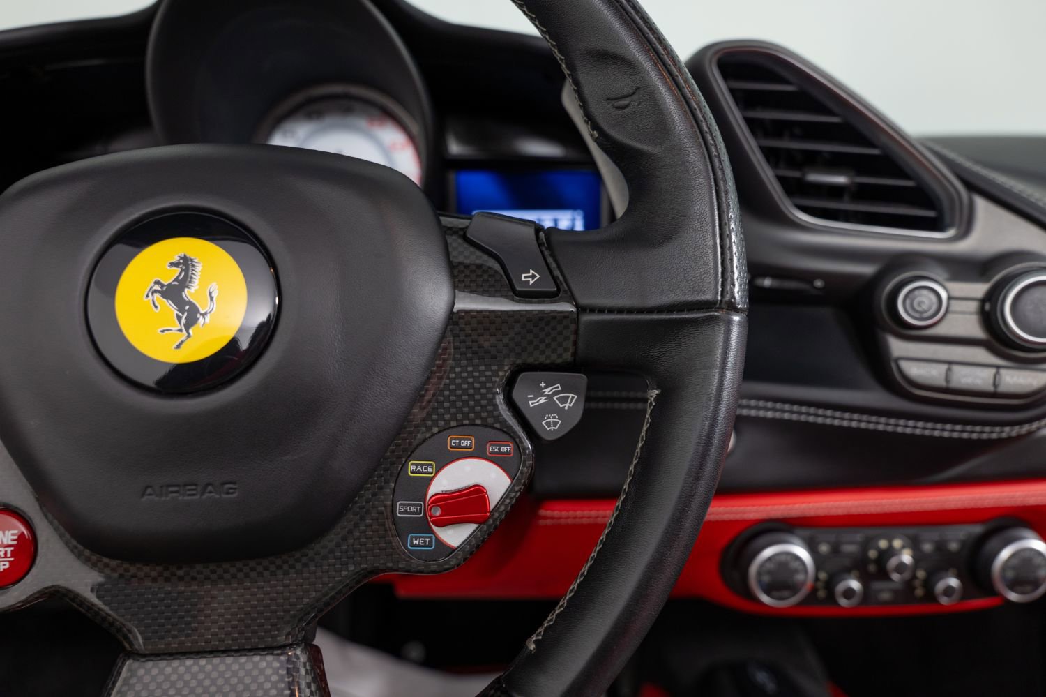Used 2019 Ferrari 488 Spider image 42