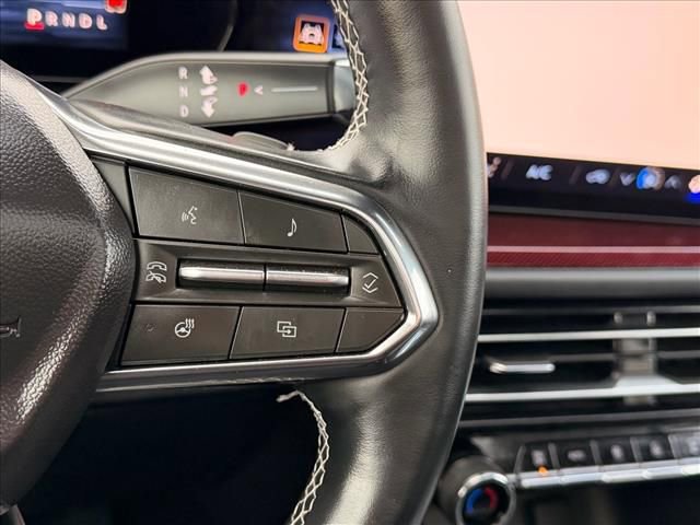 Used 2025 Chevrolet Traverse Z71 w/ Driver Confidence Package image 15