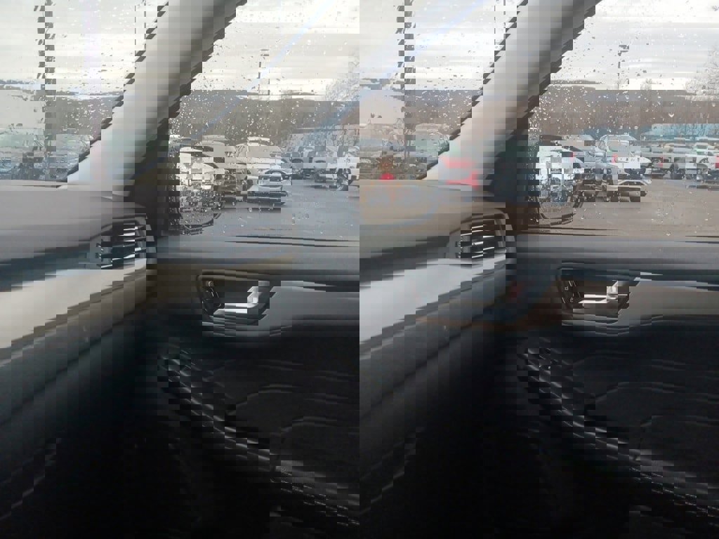 Used 2021 Ford Escape SEL w/ Technology Package image 32