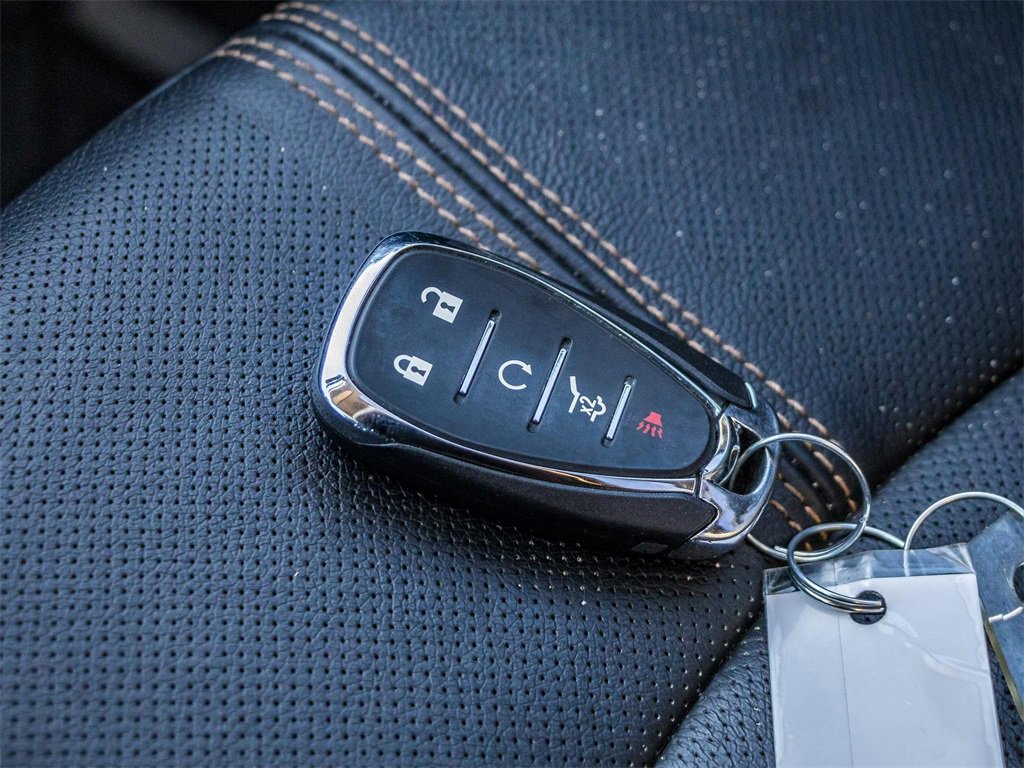 Used 2024 Chevrolet Equinox Premier image 32