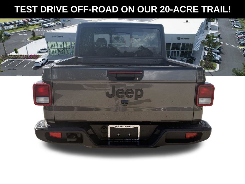 New 2026 Jeep Gladiator Sport AWD/4WD image 5