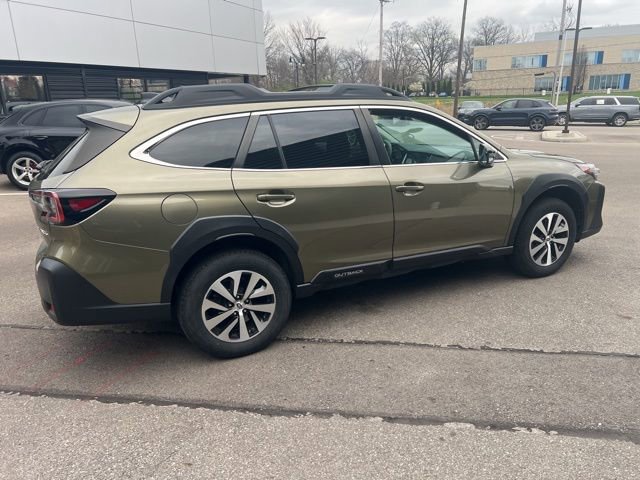 Used 2023 Subaru Outback Premium w/ Tech Package 1 image 3