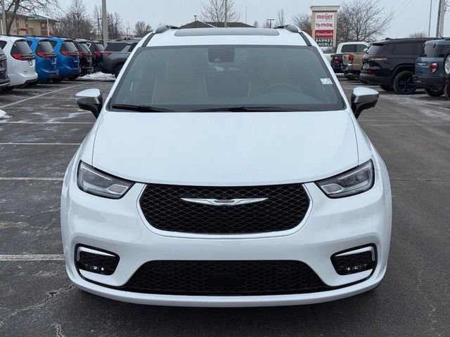 New 2026 Chrysler Pacifica Pinnacle image 11