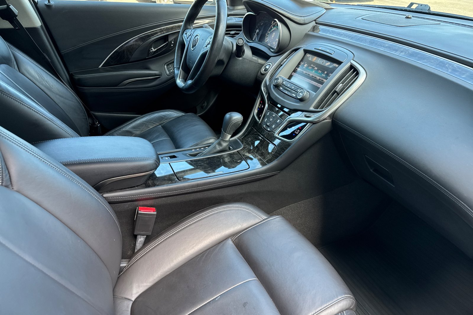 Used 2016 Buick LaCrosse Leather FWD image 15